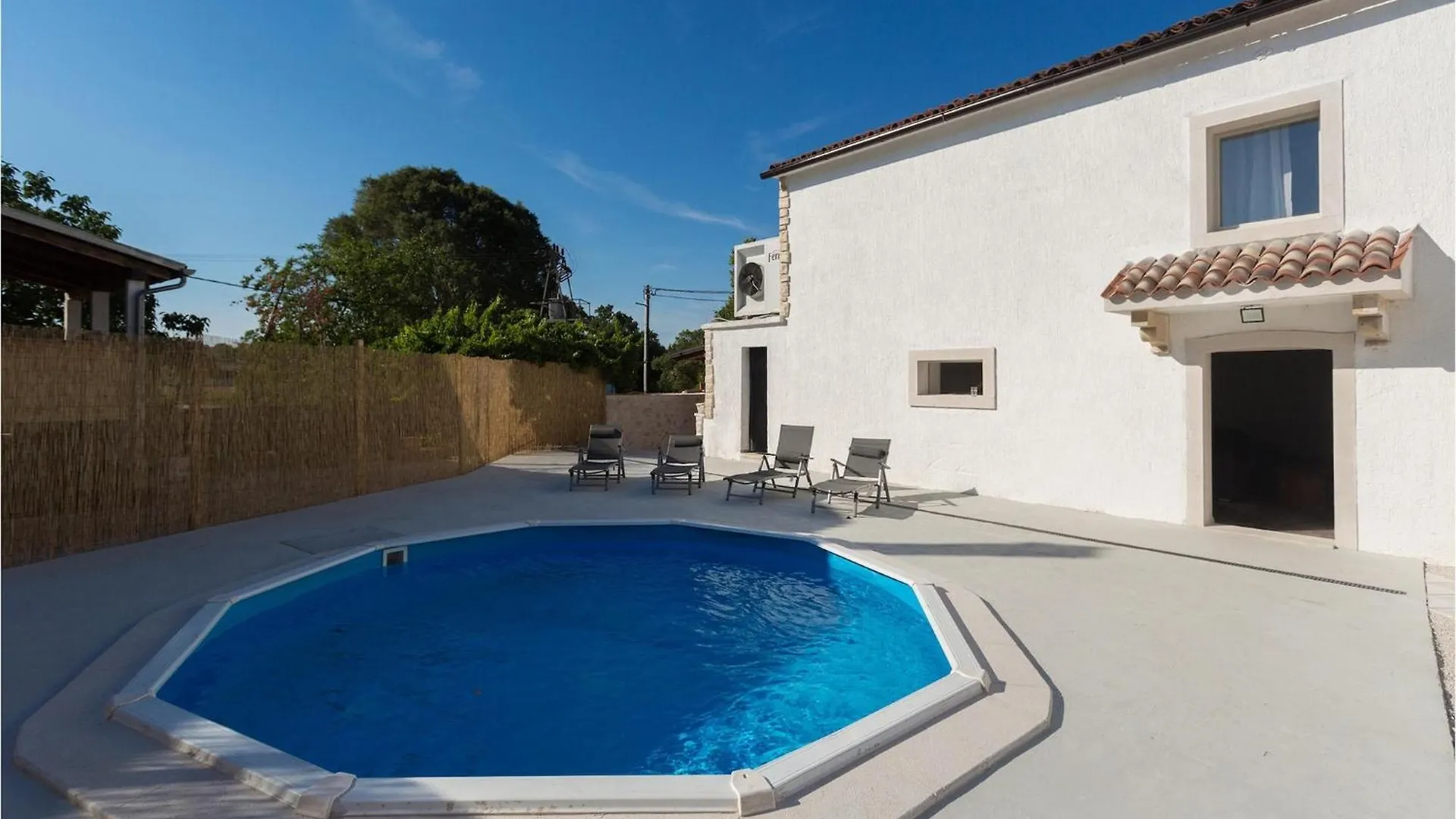 Villa Rosa Kringa Tinjan