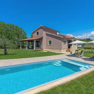 House Ferienhaus