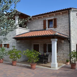 Mate Ferienhaus